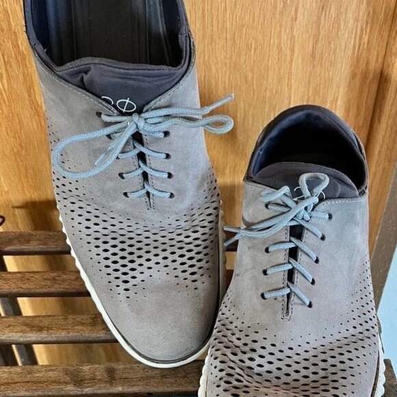 COLE HAAN Zero Grand 2.0, perforated leather gray Men's size 10 1/2 - Picture 2 of 9
